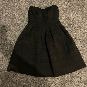 B Darlin Junior’s Black Strapless size 1/2